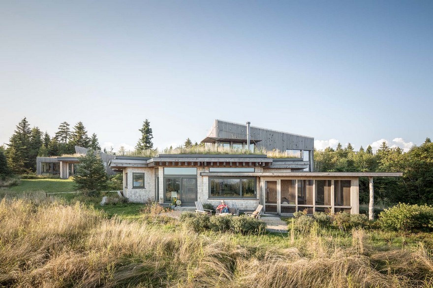 Downeast Coastal House by Winkelman Architecture-1