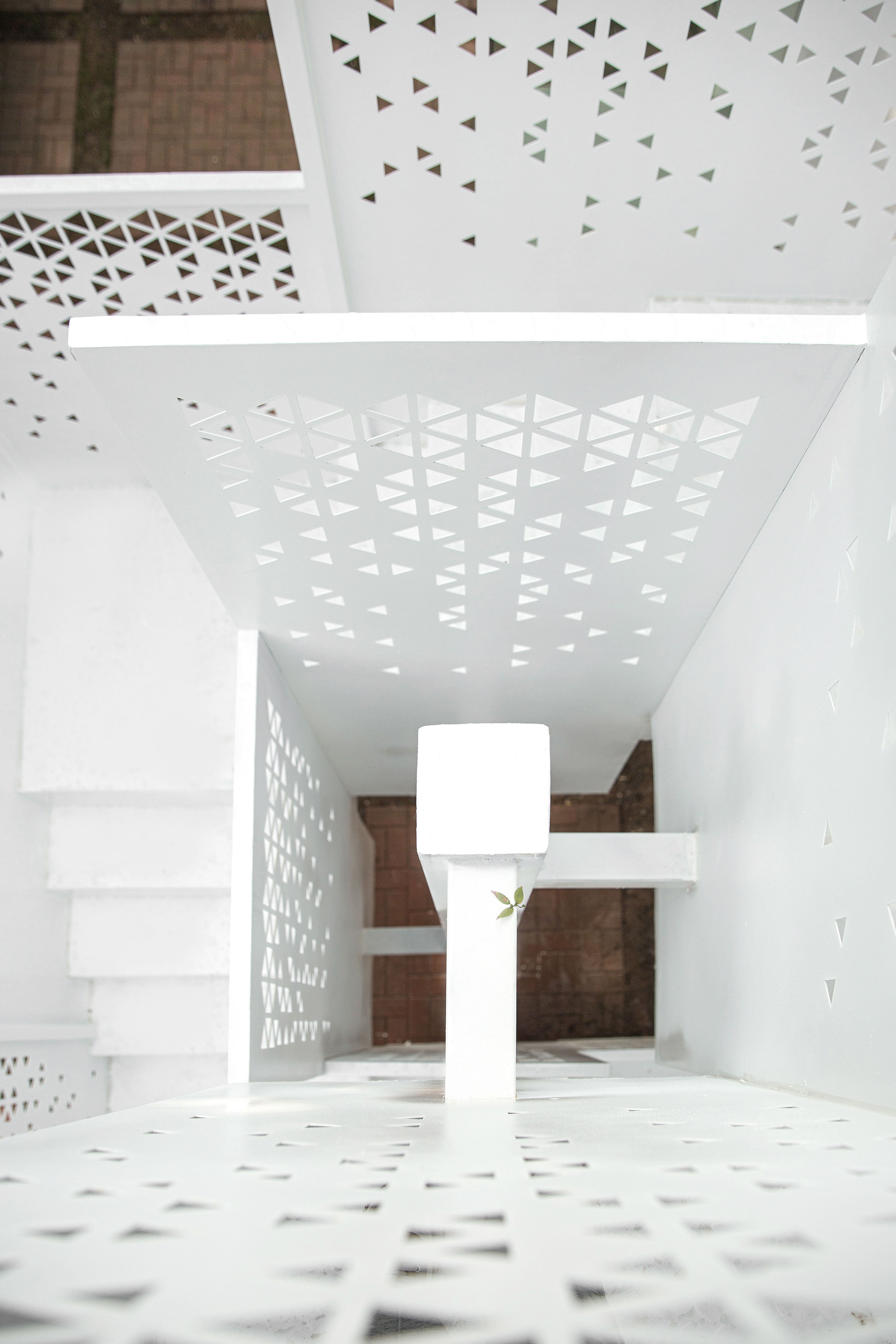 设理设诚 Design：21画 - ZENS T-16