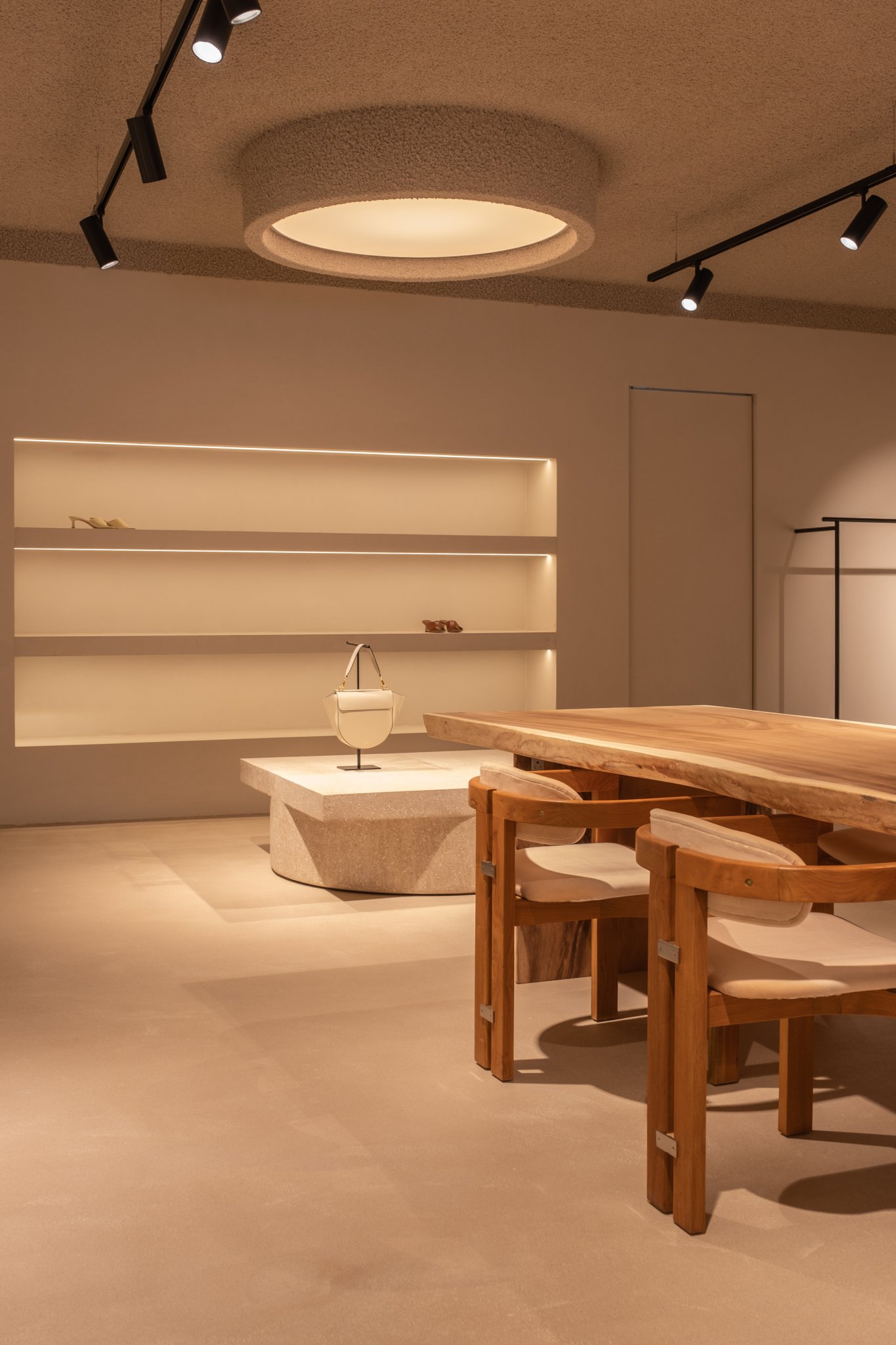 荷兰埃因霍温 Bylotte 高端时尚店丨Studio & Space-23