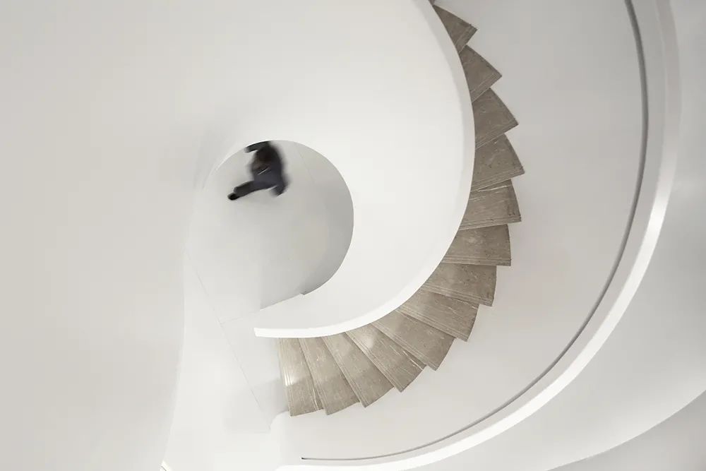 万玛生物办公空间 | 水蕴万物,生态自然-0