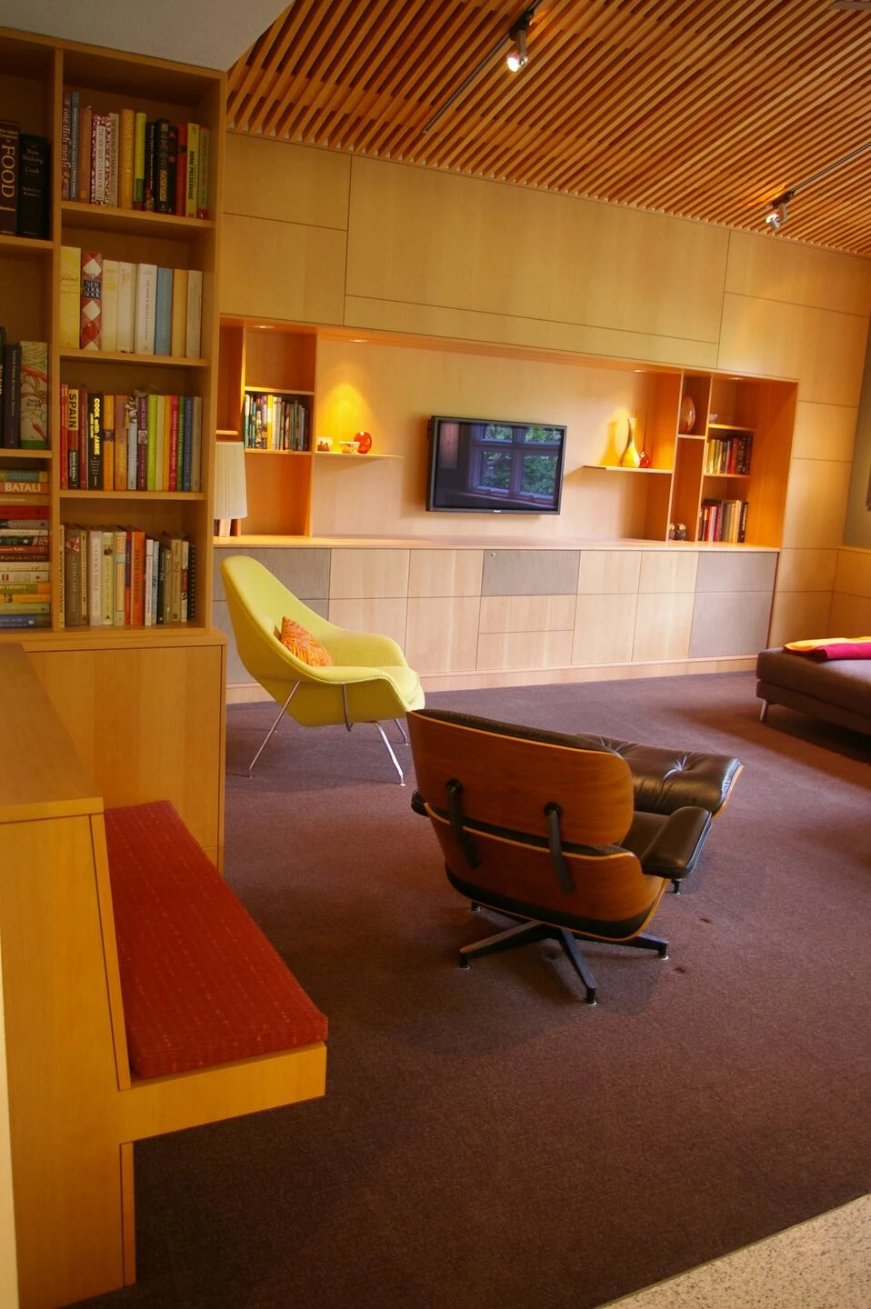 加州 Alamo 家庭影院室的设计翻新-14