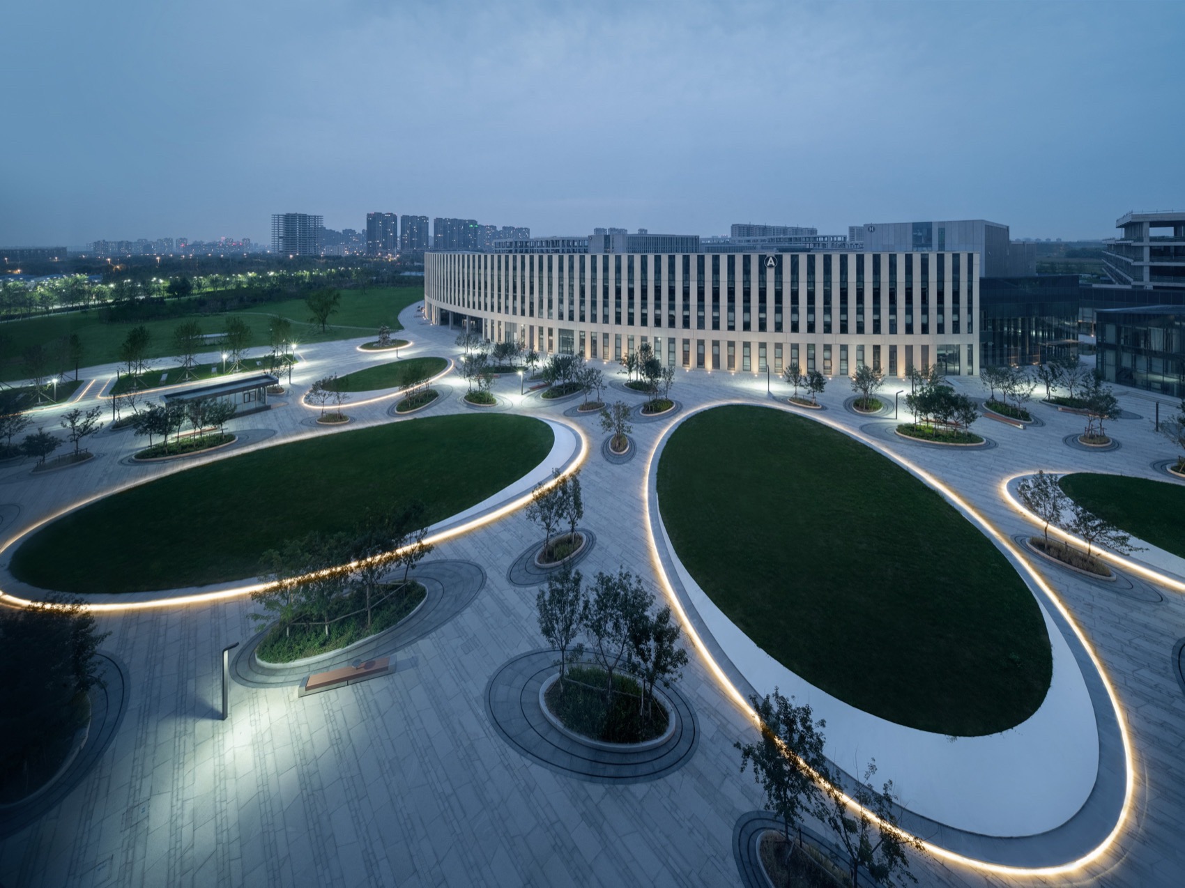 建筑“融于”景观·沈阳材料科学国家研究中心生长之园丨中国沈阳丨日本鹿岛建设株式会社,中国中建设计集团,R  land北京源树景观-36