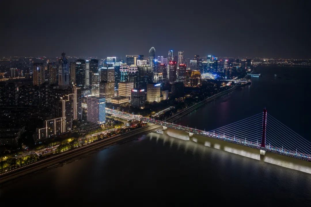 【AT】line+作品|杭州钱江新城一线江景新地标——绿城·钱潮湾-22