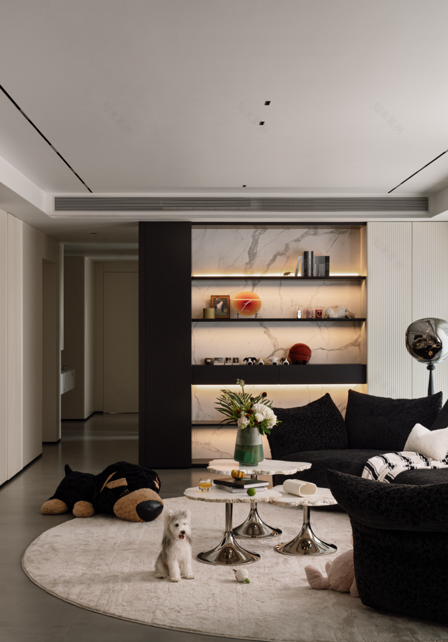 收集、动漫、电竞,这对情侣在极简世界里填充出灵动日常-36