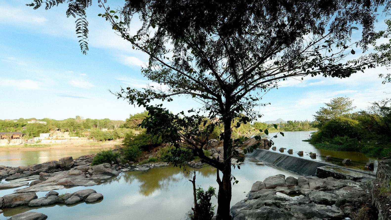 越南中部沿海城镇的生态咖啡馆-21
