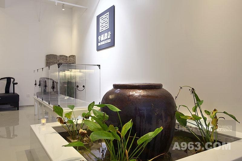 辛军打造现代简约办公空间-10