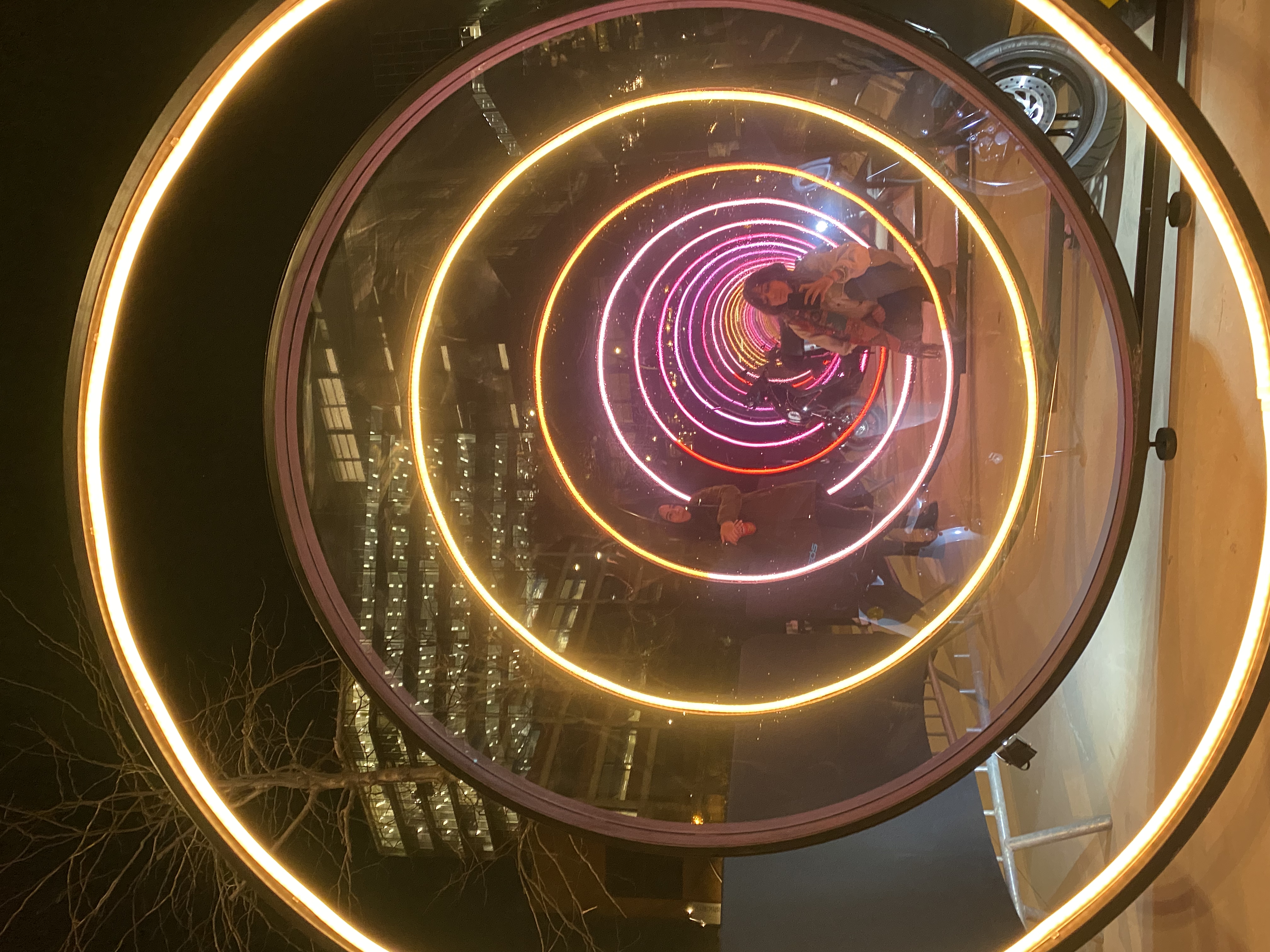 巴塞罗那雅马哈柳姆（注：这里Llum如果有特定含义，需结合更详细背景确定准确译法，仅从字面音译为柳姆） -7