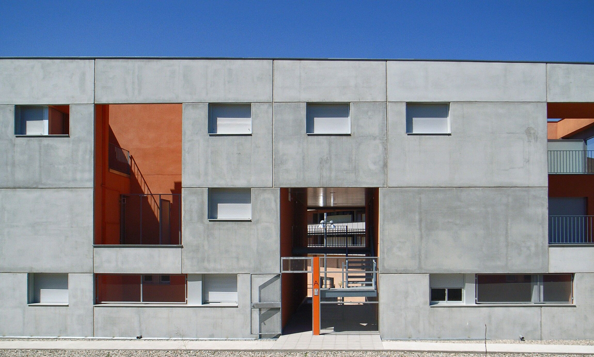 30 座公共住宅 · AGUA 建筑事务所的连续性设计-13