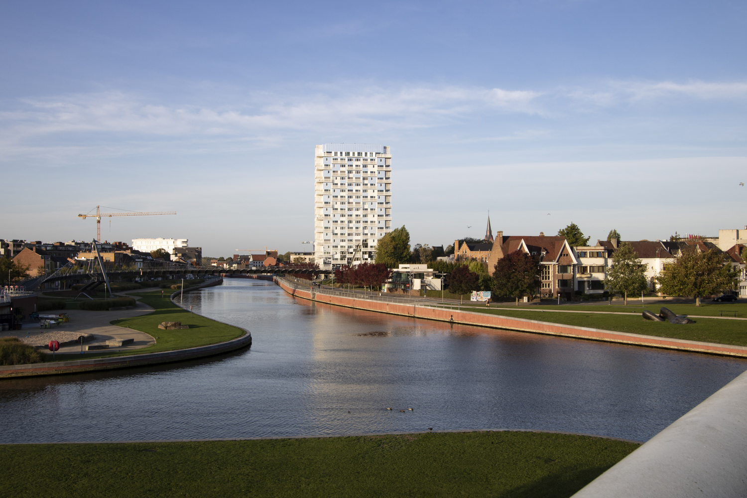 比利时 KTower 垂直城市公寓丨Philippe Samyn and Partners-24