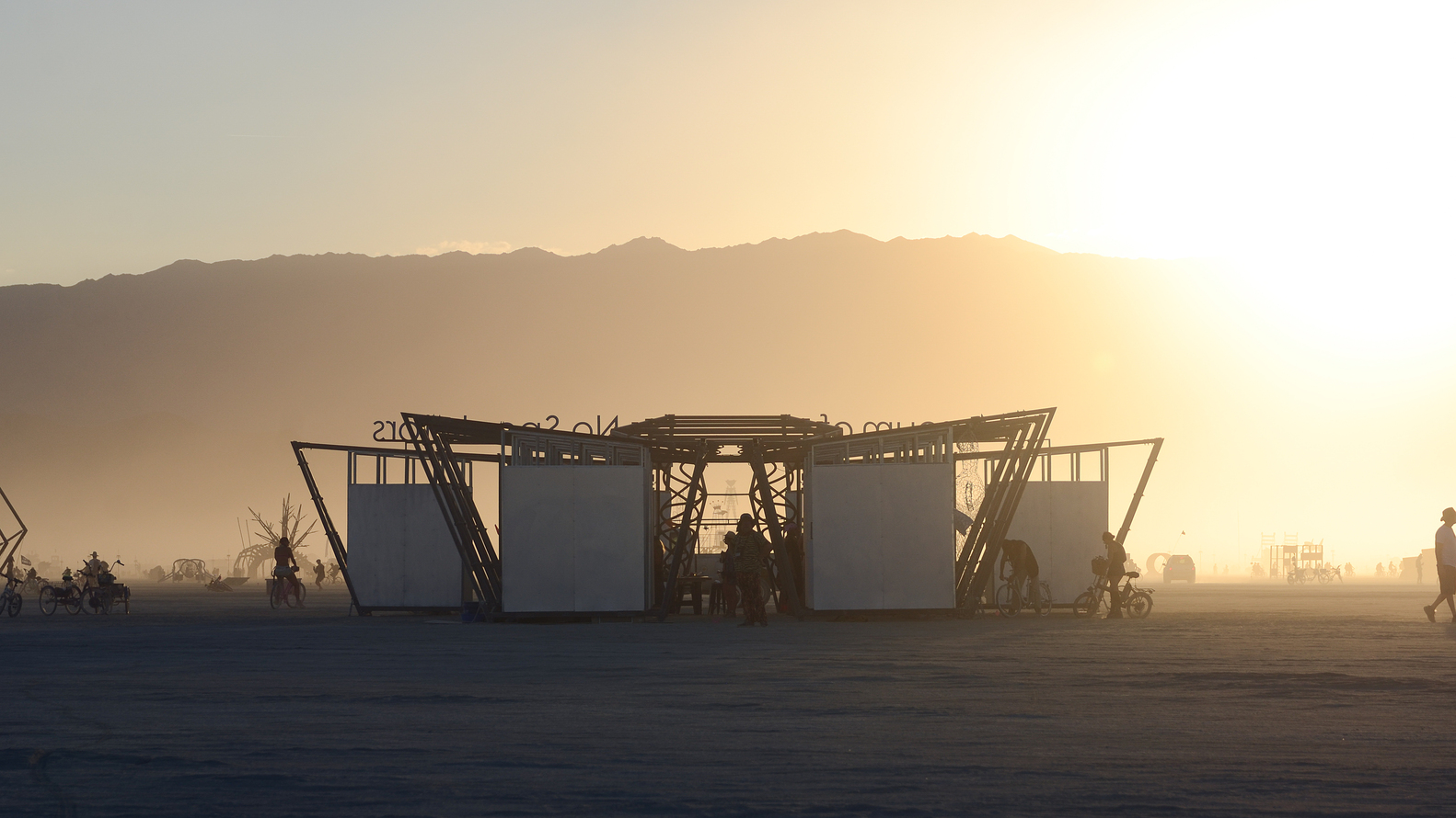 “无观众”博物馆丨美国丨J Absinthia Vermut,John Marx-63