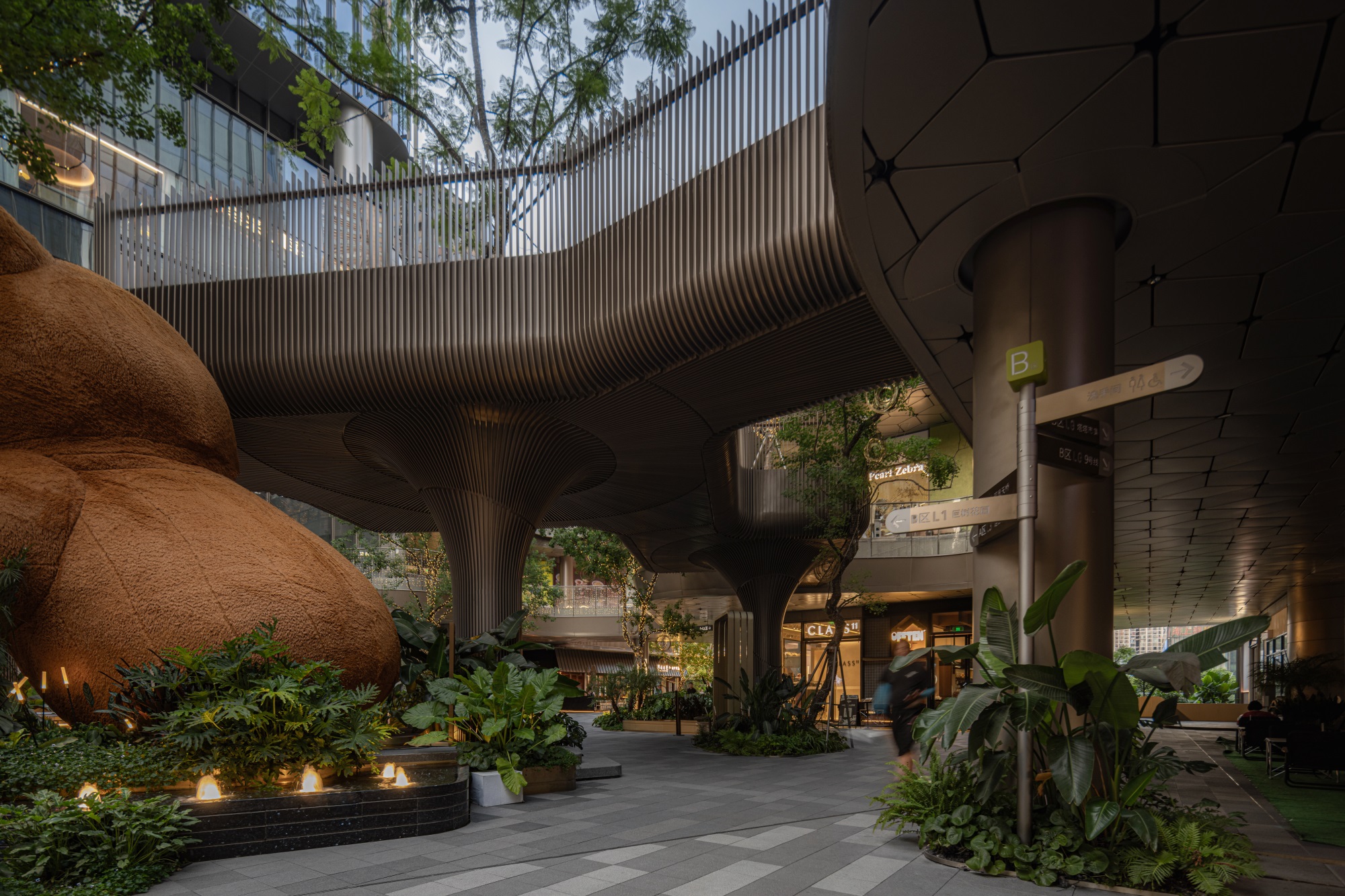 香港置地O’LANE启元光里景观改造丨中国重庆丨成都因澈思明景观设计有限公司-44