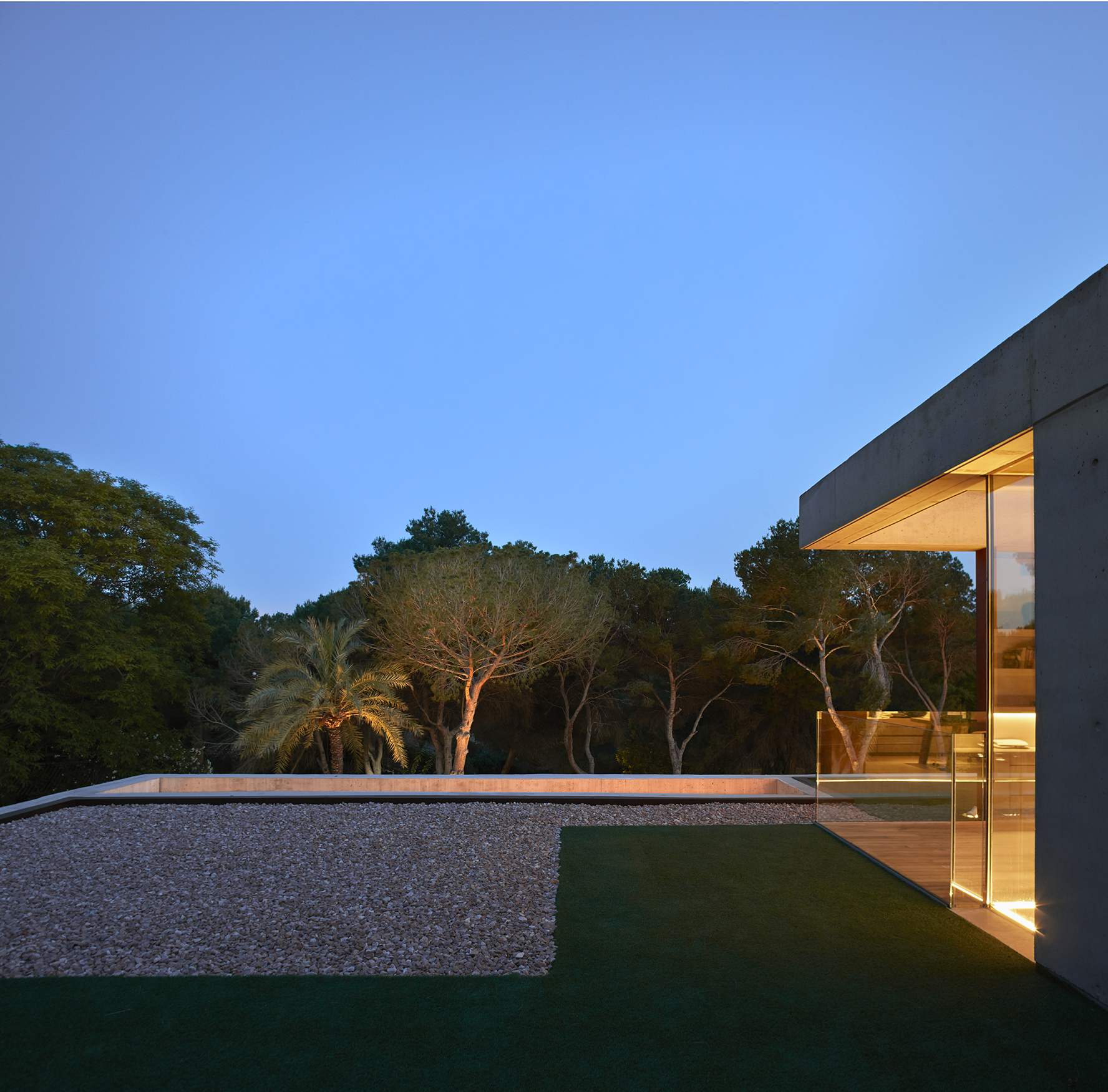 house in the pine forest-39