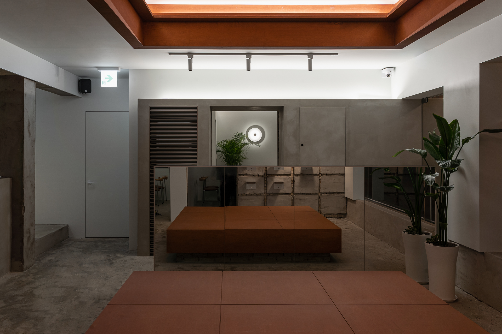 现代简约白调住宅，打造温馨舒适生活空间-18