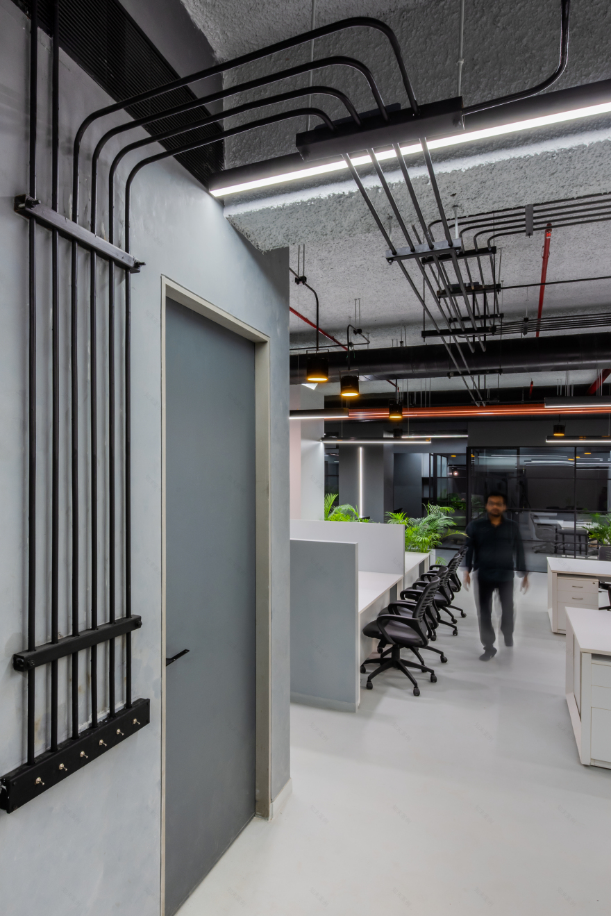 印度Alembic Real Estate房地产办公室(2020)(Crossboundaries)设计-25