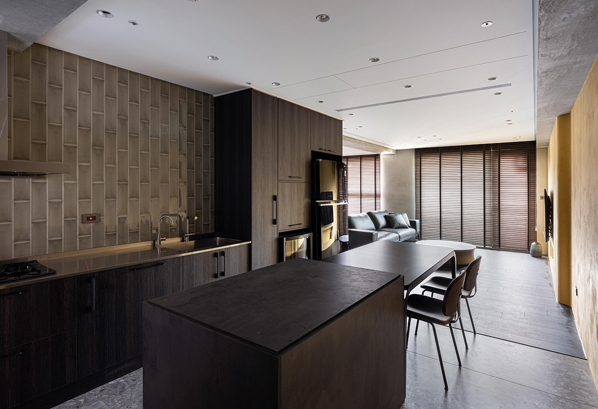 玩味 A New Day | 发型师的美学公寓,色彩与材质的激情碰撞-22