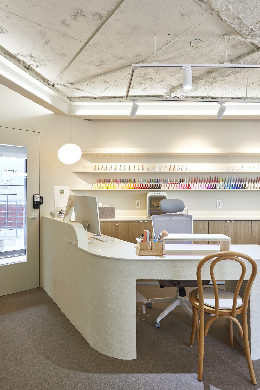 简约风格 13 坪咖啡厅 设计亮点与费用解析-11