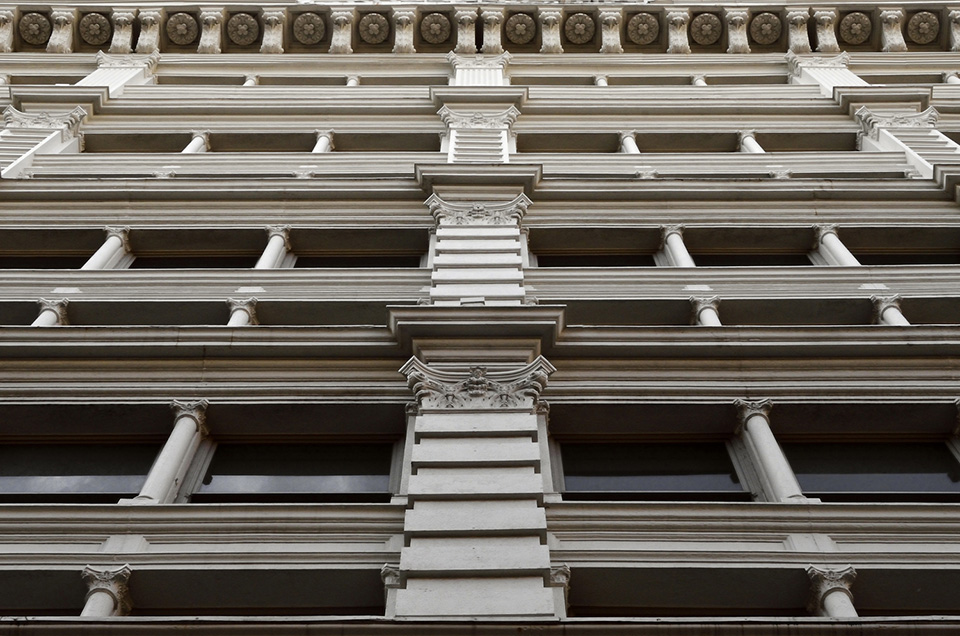 光影穿梭,捕捉建筑情绪与城市印记-41