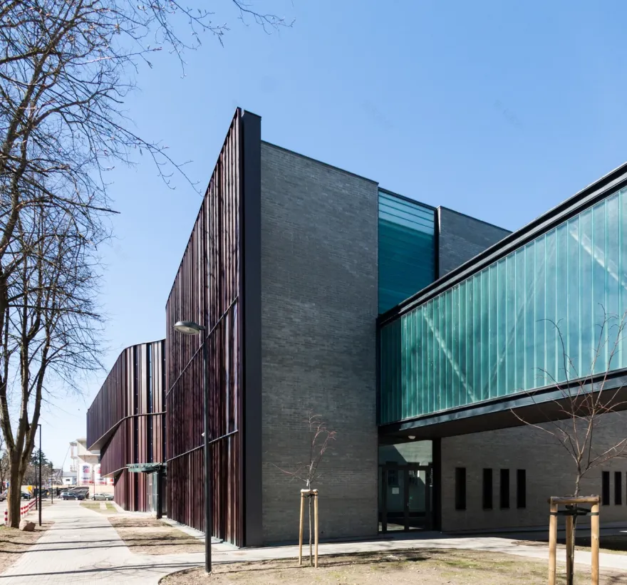 波兰比亚利斯托克教育建筑的现代演绎-15