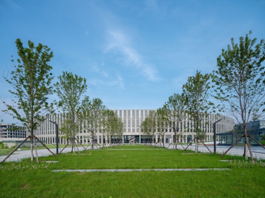 沈阳材料科学国家研究中心生长之园丨中国沈阳丨R land北京源树景观规划设计事务所等-9