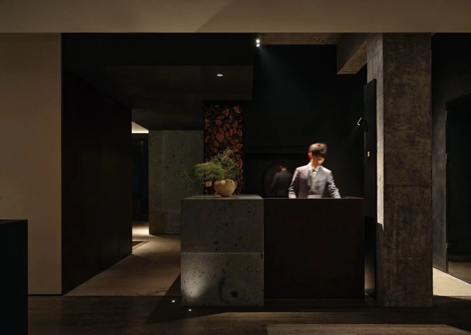 “照青苔”中餐厅丨中国杭州丨八荒设计团队-23