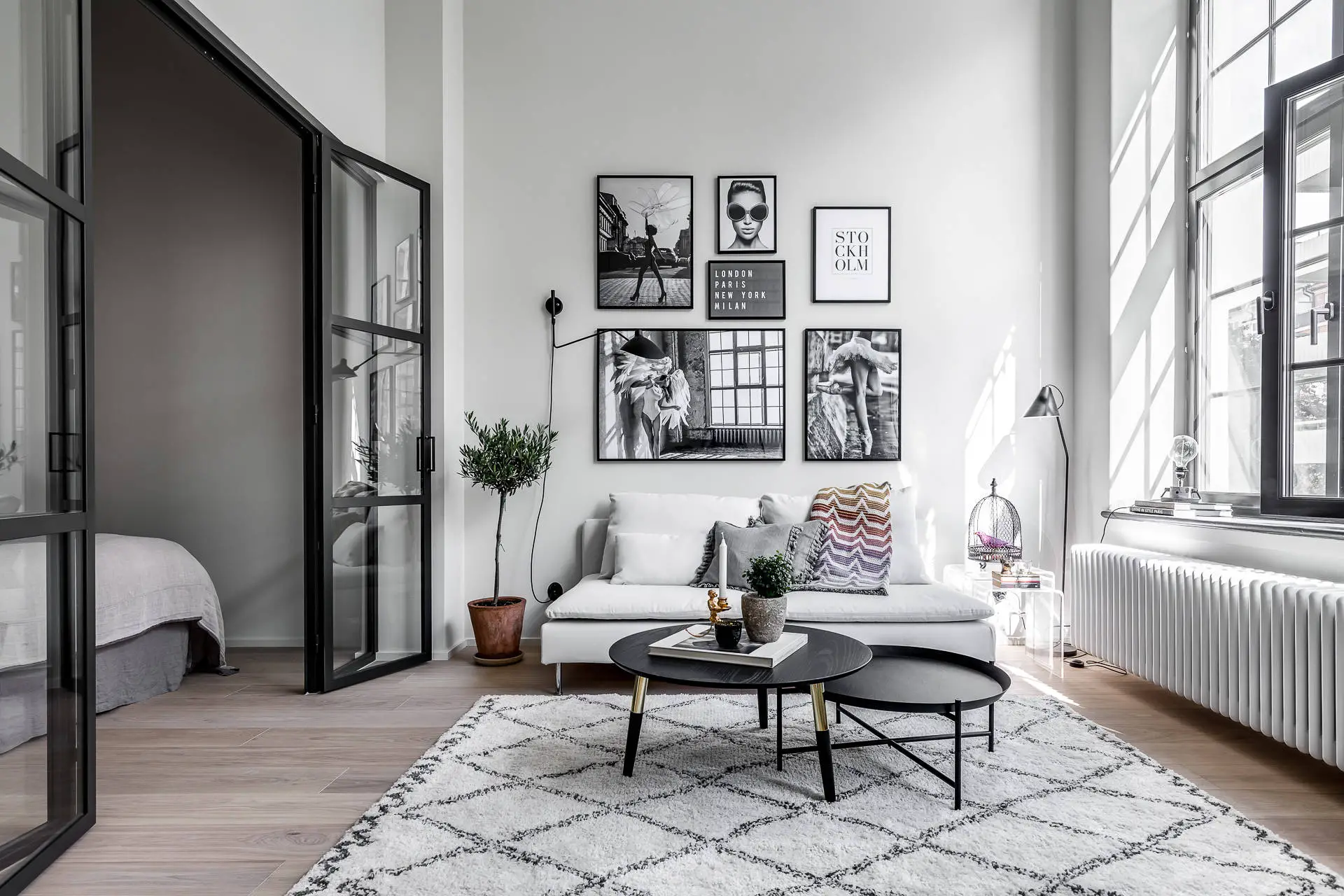 瑞典旧酿酒厂改造的挑高采光 Loft 公寓-1