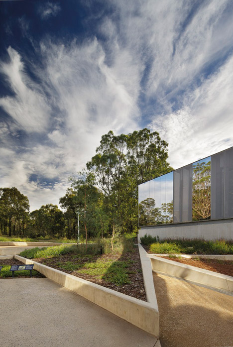 Australian Plant Bank by BVN Donovan Hill for preservation of seeds-4