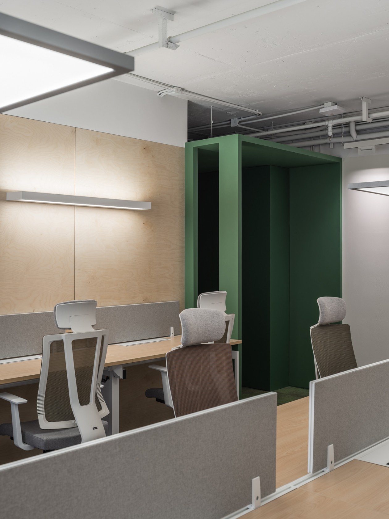 虫子 Amber Meeting 办公室丨中国西安丨红山设计-66