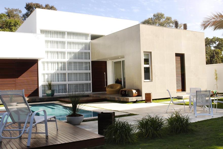 巴西独特木混凝土住宅设计,室内外空间完美融合-6