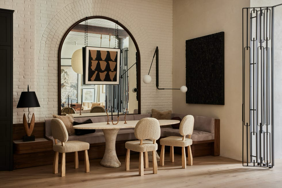 以电影主人公为灵感，打造暗黑时尚空间-14