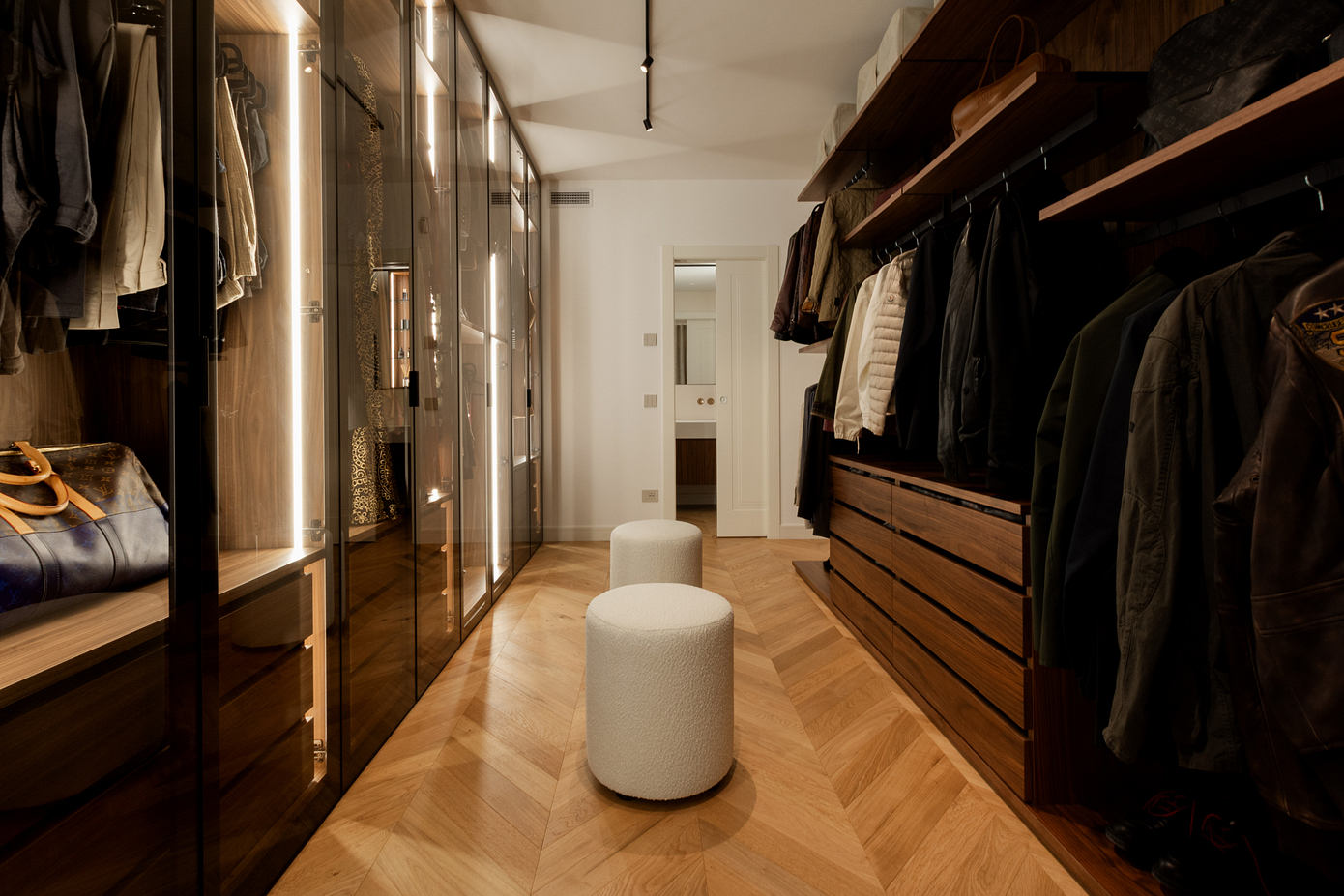 Attico M&S: Warm Contemporary Attic Living Above Martina Franca-9