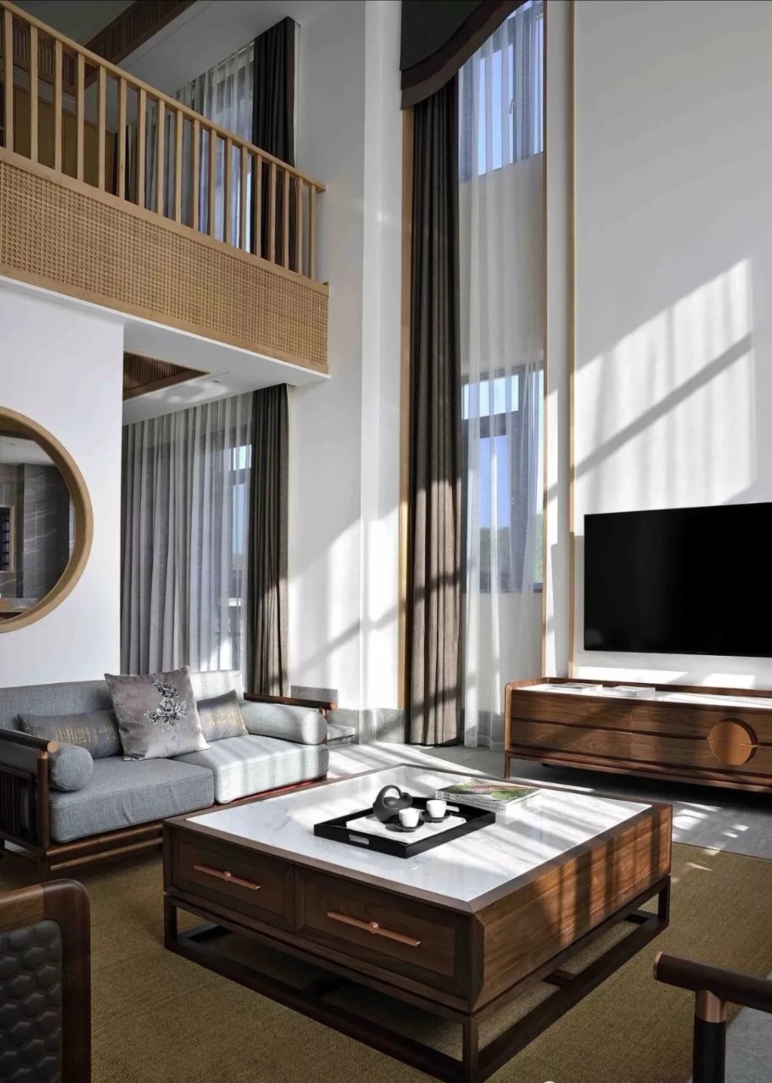 新中式复式空间，黑胡桃木家具打造淳朴意境-17