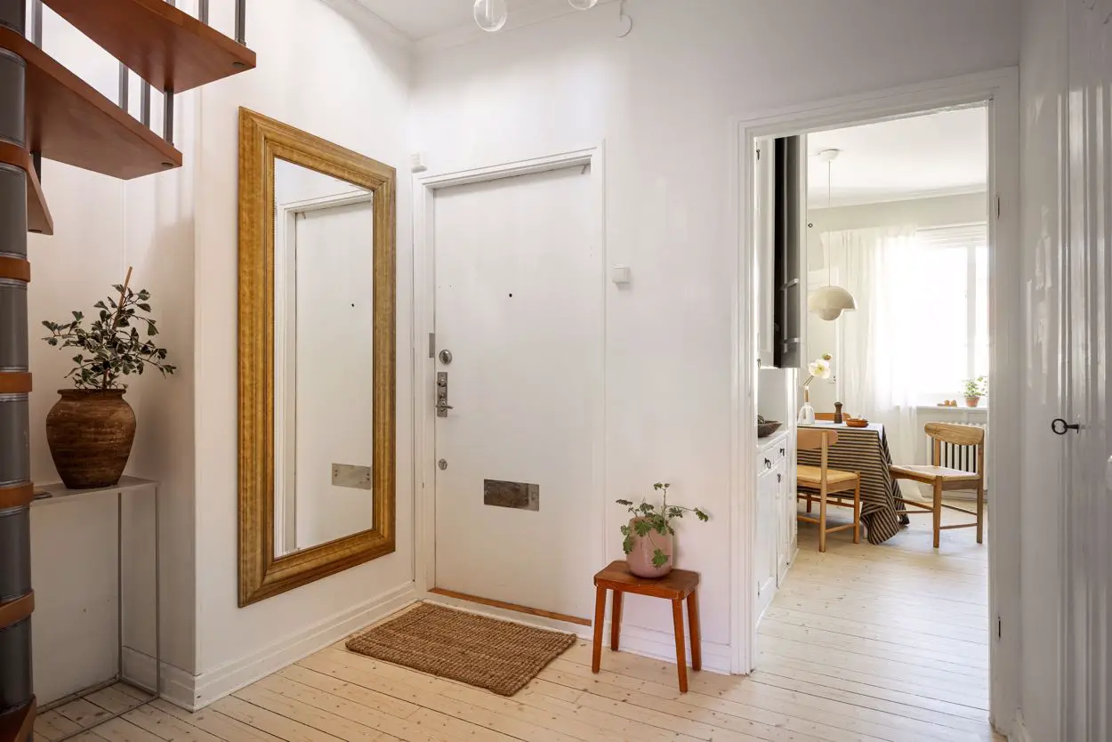 巧妙的屋顶窗 | 瑞典斯德哥尔摩公寓的独特设计-25