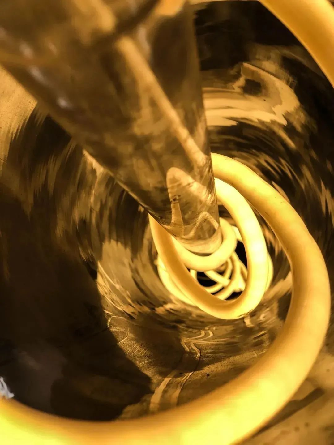 ETERNAL 展厅 · 光影交错的潮酷设计丨中国广州丨此外设计-39