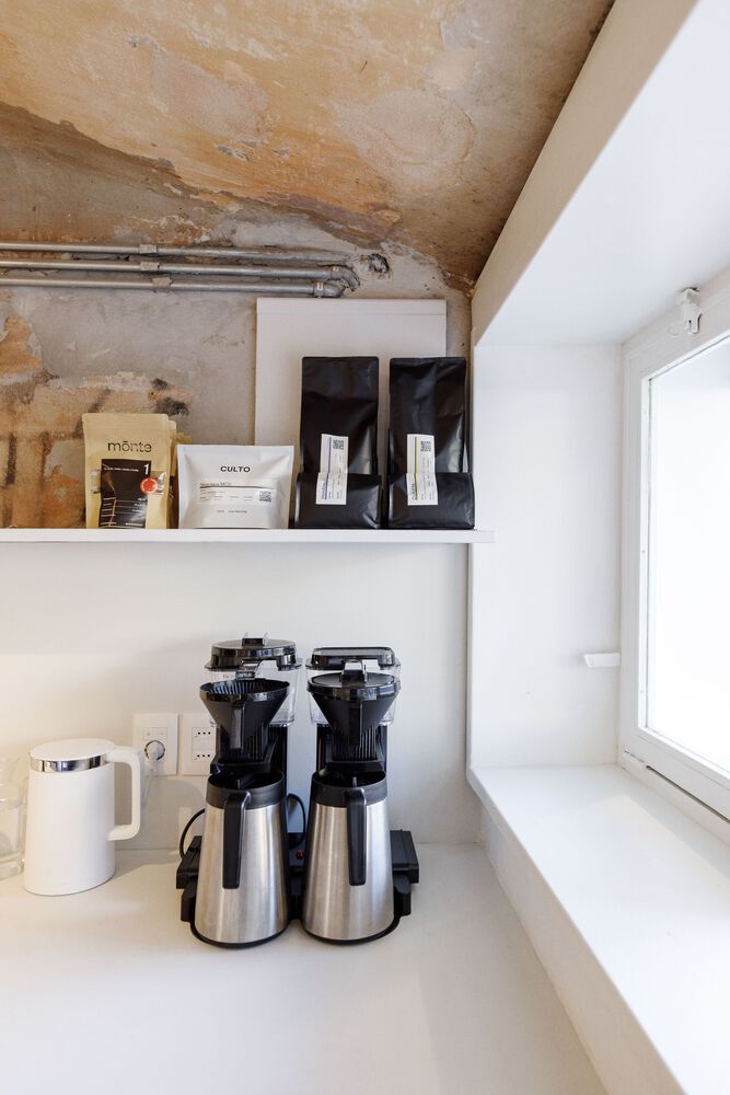 乌拉圭简约咖啡馆-11