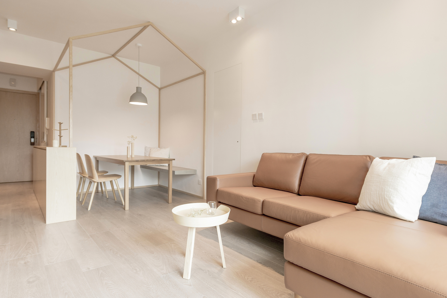 香港 780 平方英尺公寓的“少即多”设计理念-64