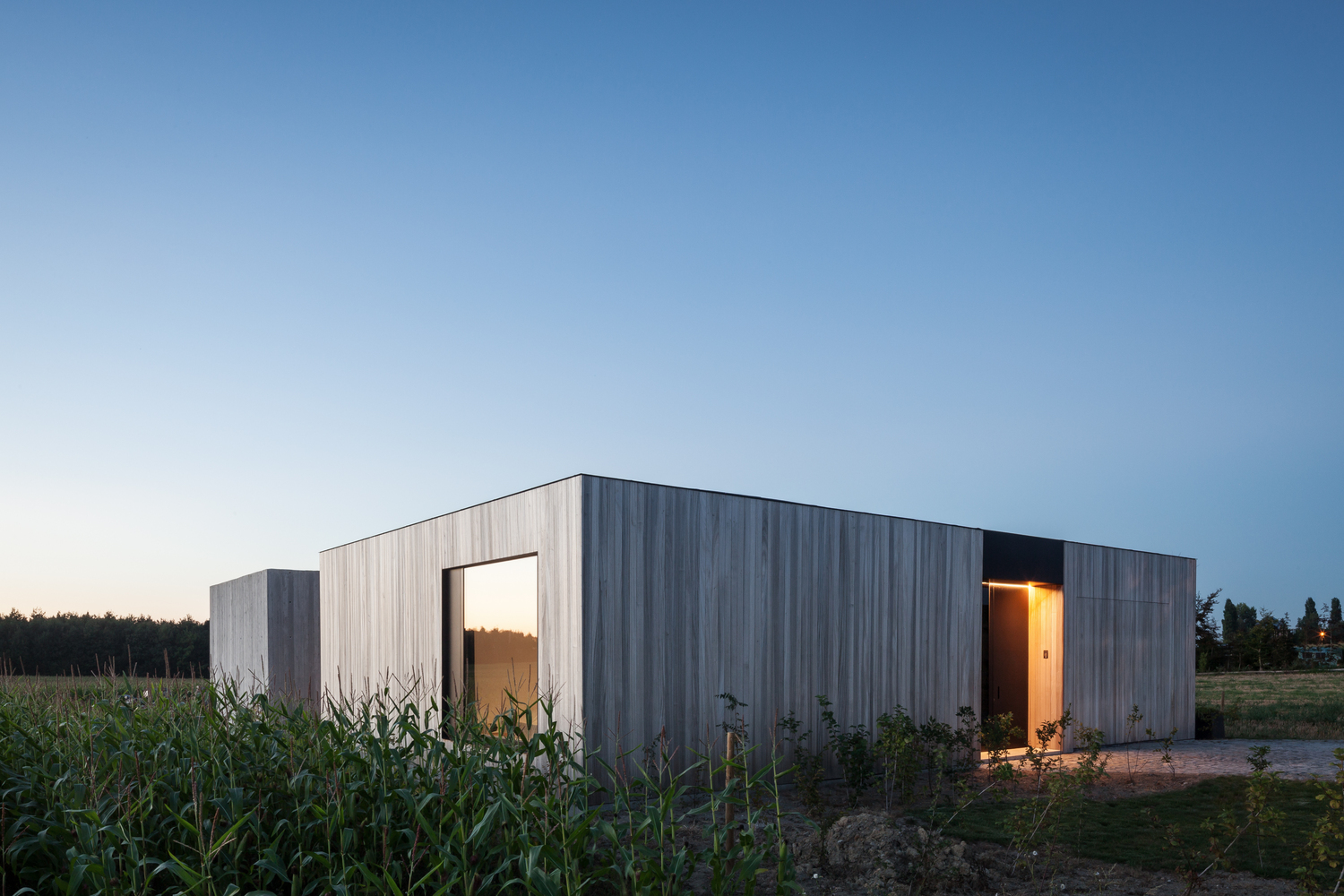 比利时乡村景观中的生活焦点-32