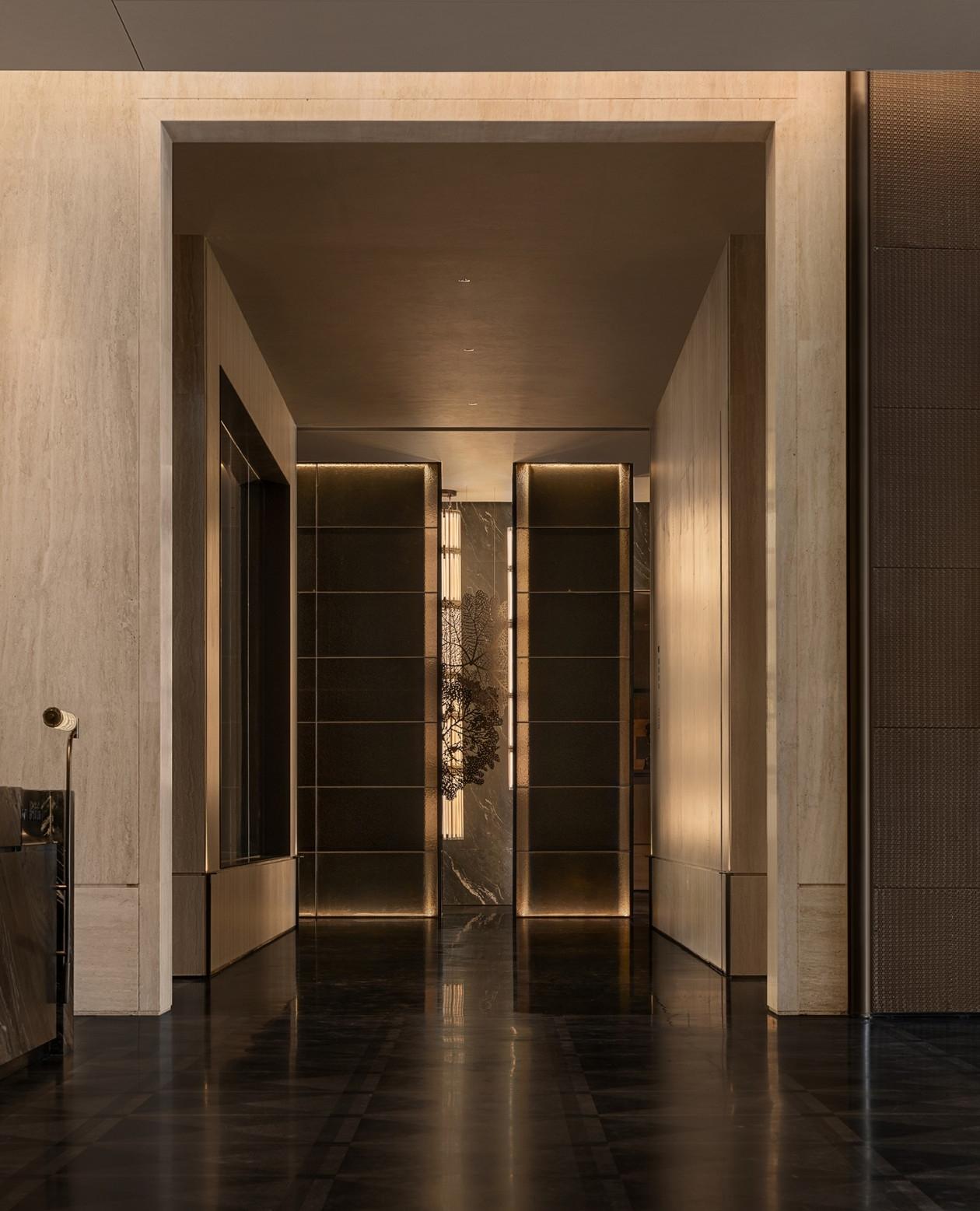 研质共设 · 重庆龙湖御湖境丨中国重庆丨室内设计为研质共设,建筑设计为ZEN正象设计,景观设计为UMS里表都会-24