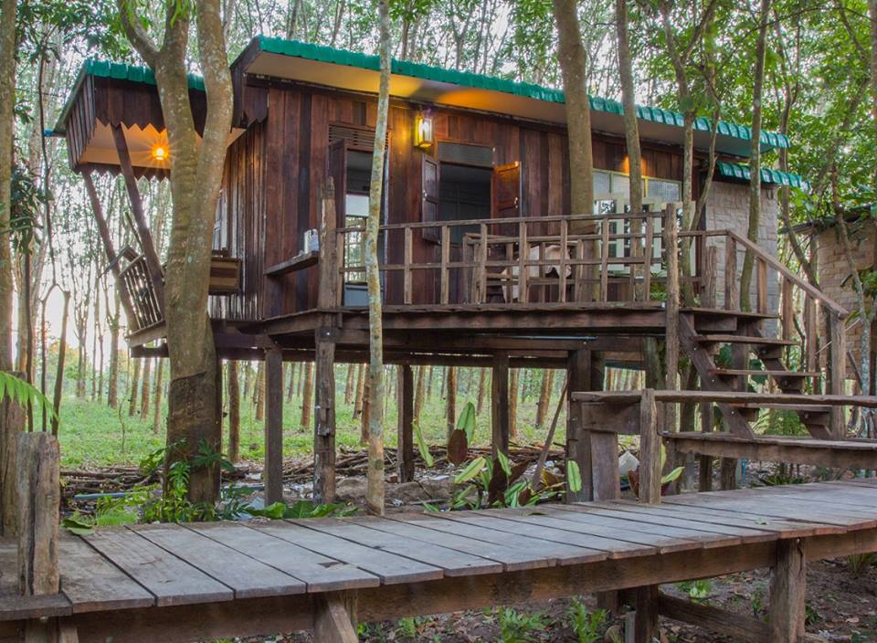 7 บ้านไม้ยกพื้นใต้ถุนสูง แบบไทยโบราณ บรรยากาศร่มรื่น - บ้านสไตล์-14