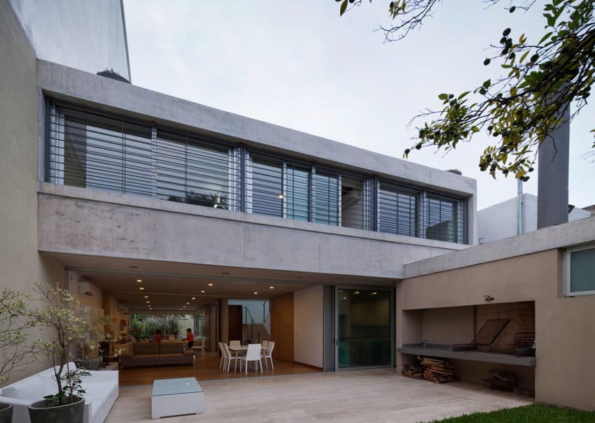 Pedro Livni & Karin Bia Work Together to Create an Urban Home in Montevideo, Uruguay-4