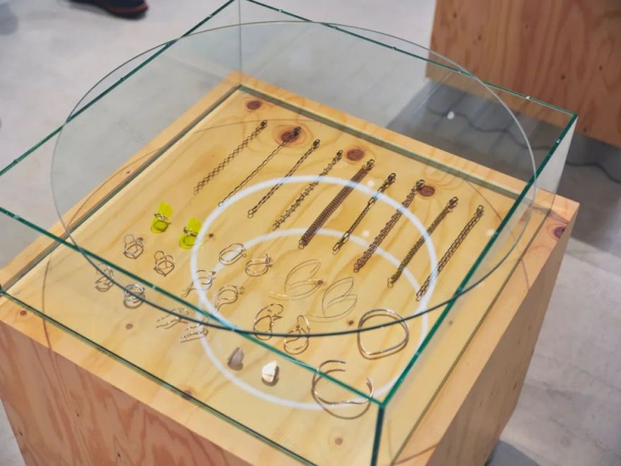 Vase 小型精选服装店丨日本丨Kii Inc.-20