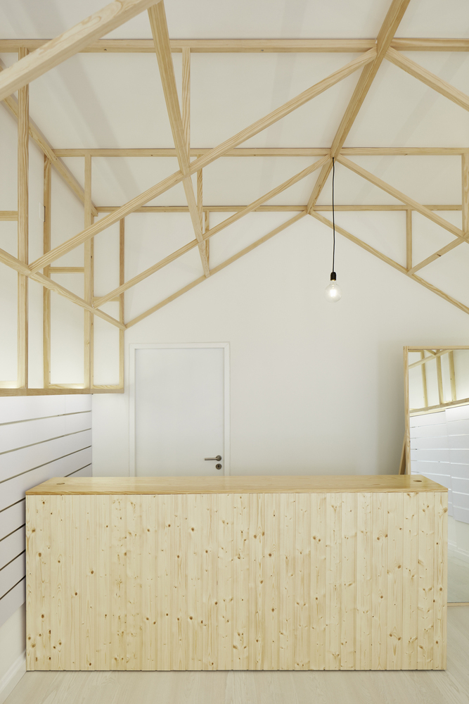 Glam Space Bruno Dias 打造阴郁黑暗女性配饰商店-24