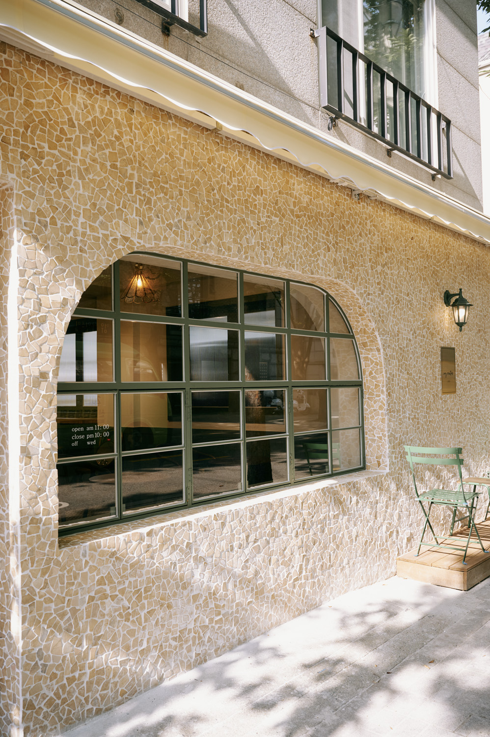 欧式家庭氛围的 15 坪咖啡厅设计-19