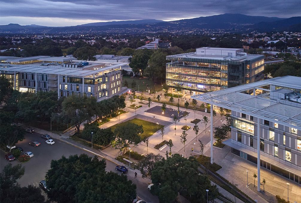 墨西哥城伊比利亚美洲科技大学分校

注：ITESM 一般指墨西哥伊比利亚美洲科技大学（Instituto Tecnológico y de Estudios Superiores de Monterrey），根据具体内容可能会有差异，若有更准确信息可进一步校正 -13