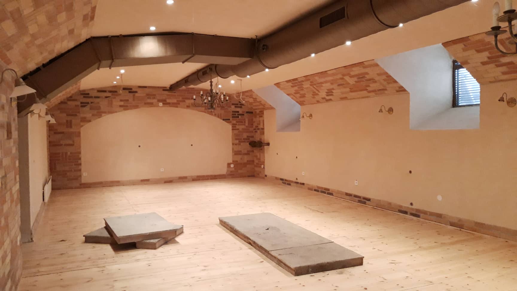 从地中海餐厅改造为经典酒馆-6