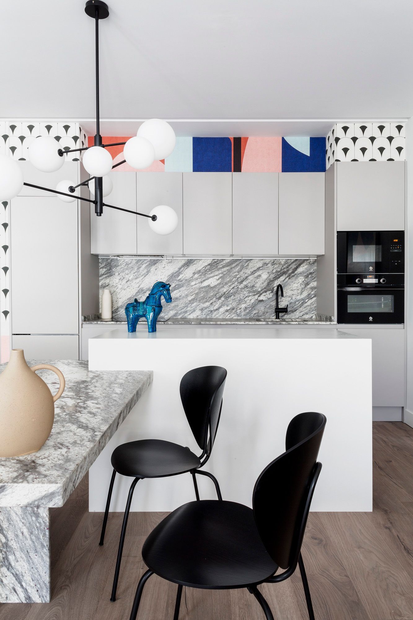 融合孟菲斯风格与经典元素的豪华住宅丨西班牙丨Mikel Irastorza-17