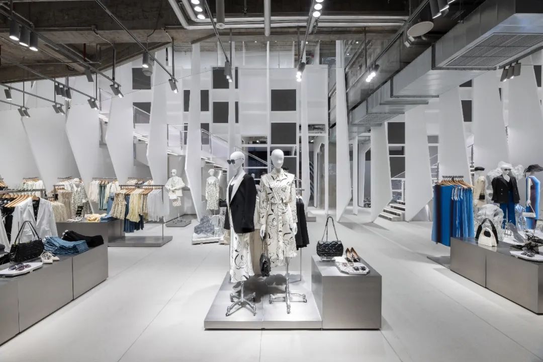 URBAN REVIVO 大上海时代广场店丨中国上海-4