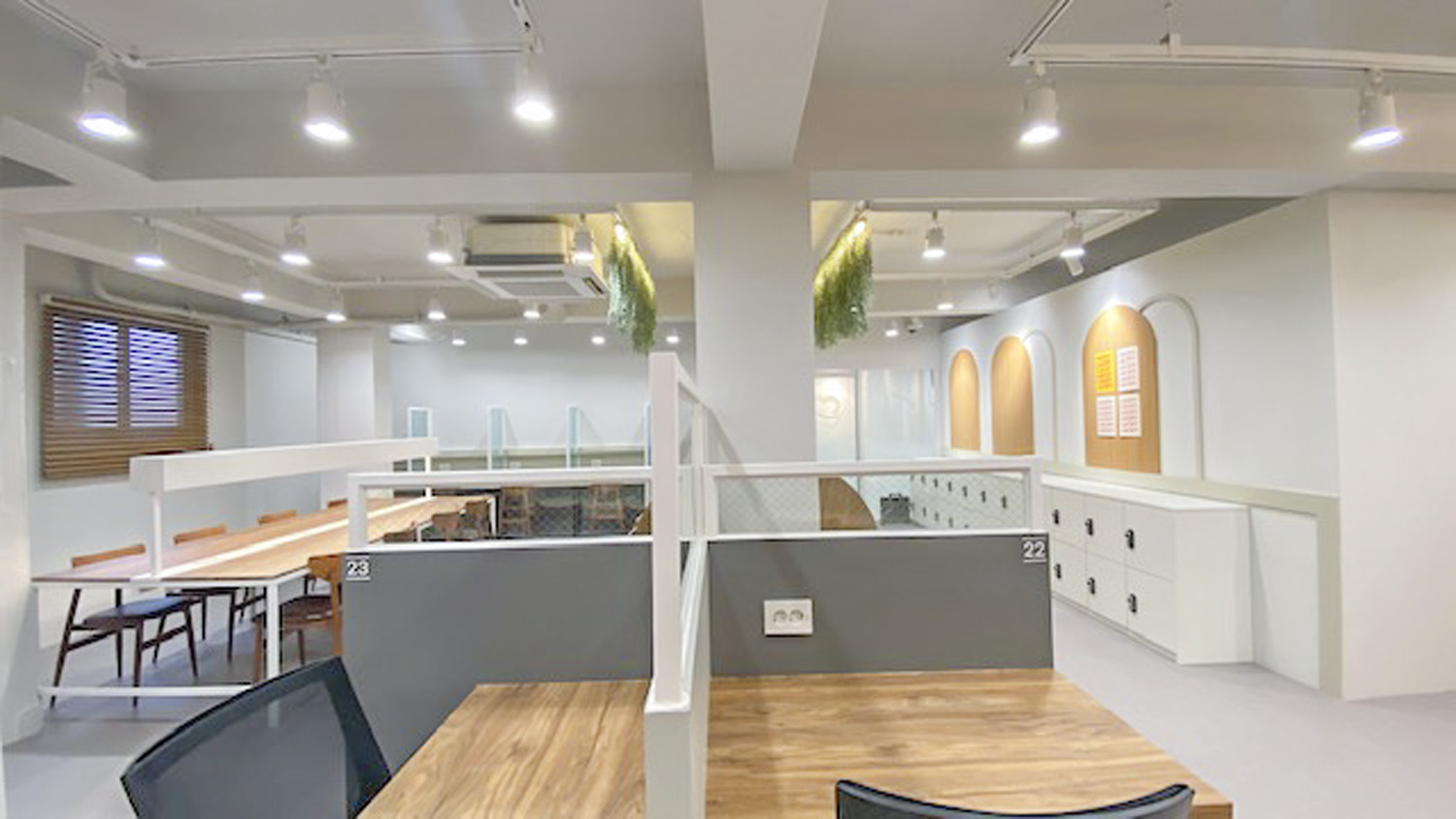 31 平简约风咖啡厅室内设计案例-14