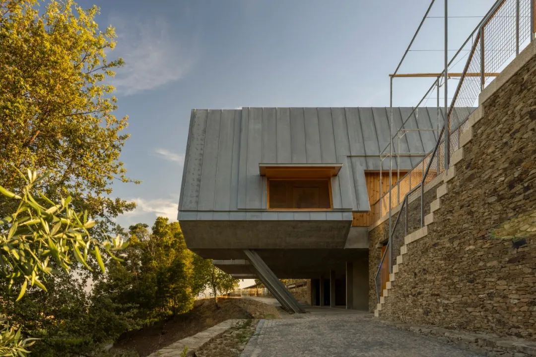 广州首个电摩营地丨中国广州丨勾勾手设计网-42