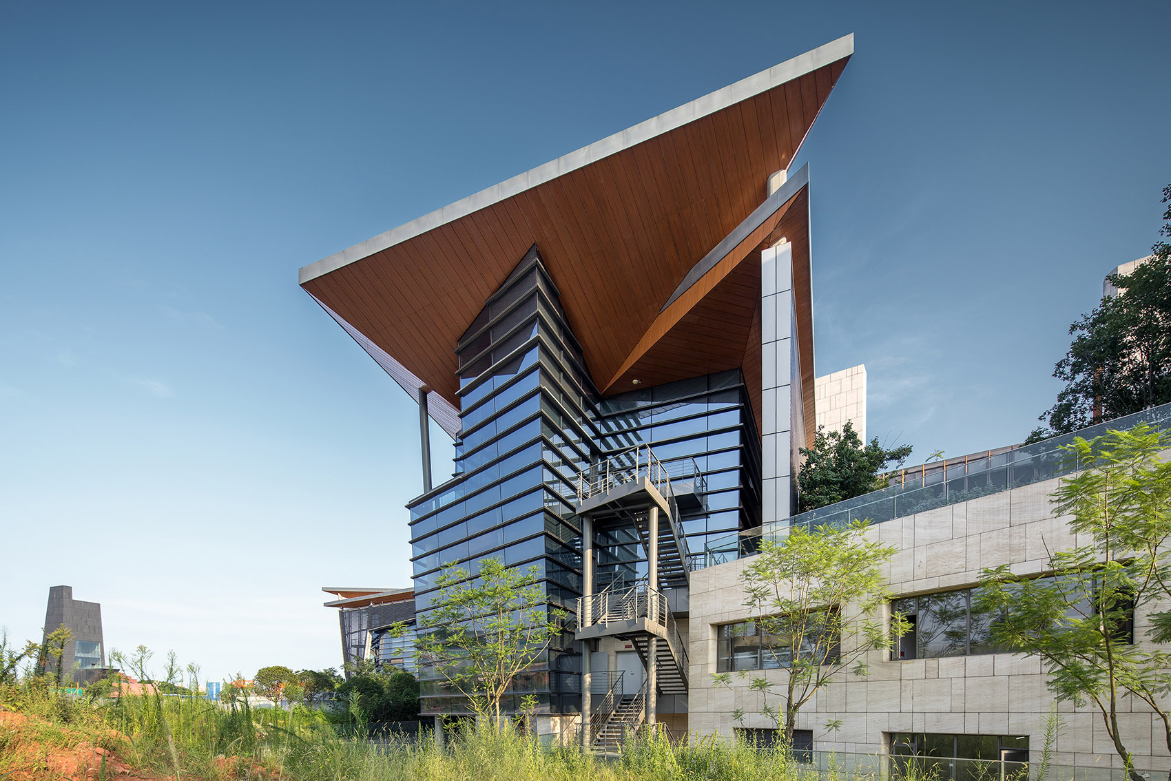 成都麓湖郎酒集团总部 / 上海骏地建筑设计事务所股份有限公司-12