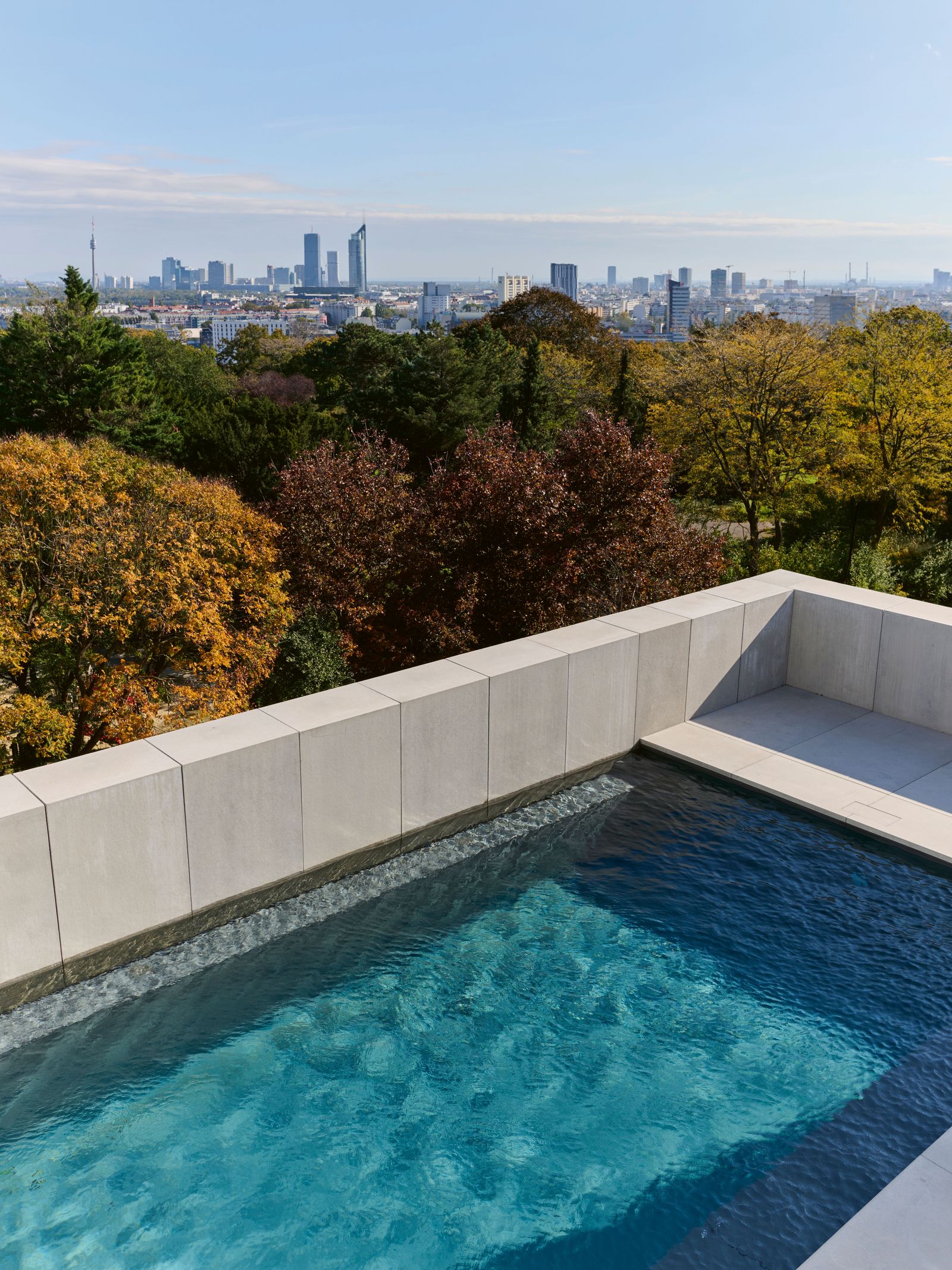 维也纳70年代粗野主义建筑改造丨奥地利维也纳丨Rupert Zallmann-31